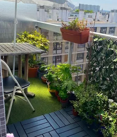 Nice Loft With Romantic View Over The Eiffel Tower Paris Exterior foto
